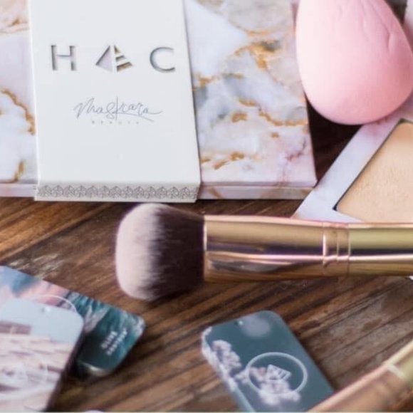 Balanced Life Makeup with Jenn - Picture 2 of 14